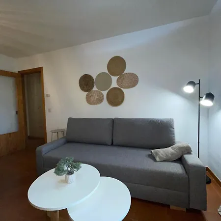 Apartment Callau Jaca